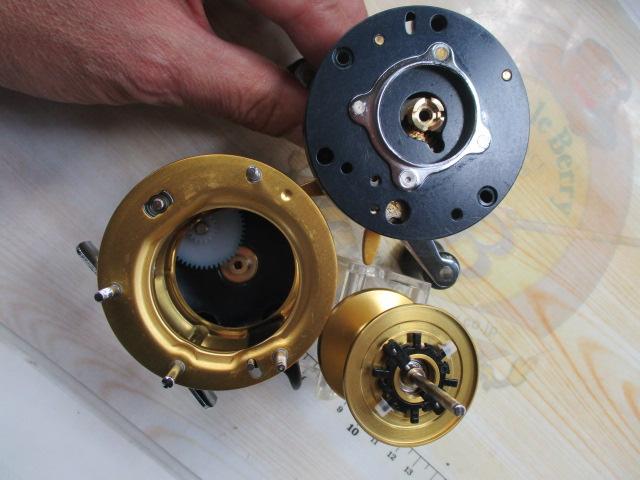 5601C4 HyperWinch ﾌﾞﾗｯｸ/ｺﾞｰﾙﾄﾞ