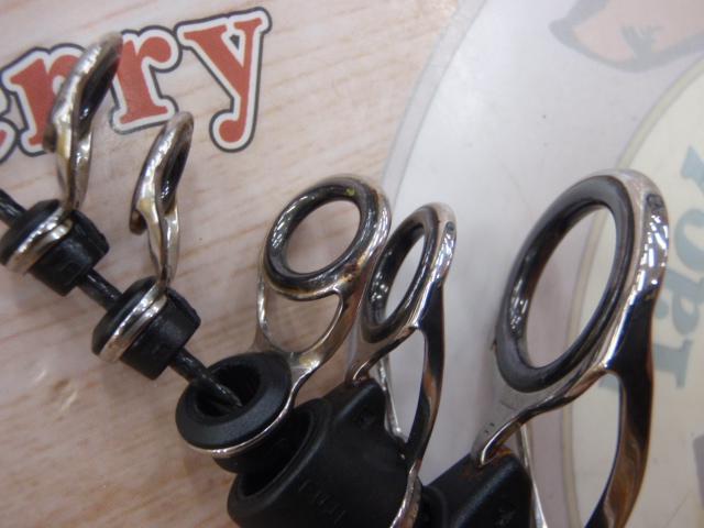 ﾎﾞｰﾀﾞﾚｽ 370HH-TK