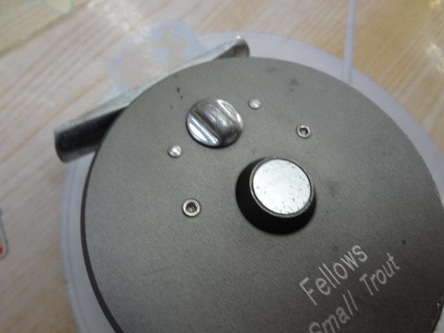 ﾌｪﾛｰｽﾞ ｽﾓｰﾙﾄﾗｳﾄ