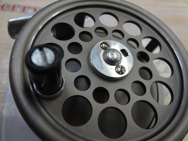 ﾌｪﾛｰｽﾞ ｽﾓｰﾙﾄﾗｳﾄ