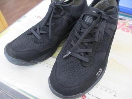 ﾆｯﾄﾌｨｯｼﾝｸﾞｼｭｰｽﾞ(堤防ﾓﾃﾞﾙ)DS-2101Kﾌﾞﾗｯｸ26.5