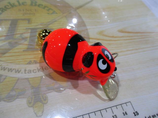 デカピンクのパンダ