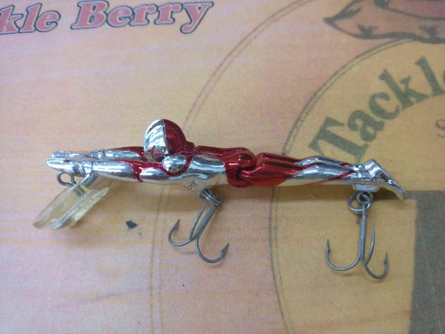 ｳﾙﾄﾗﾏﾝﾌﾟﾗｸﾞ