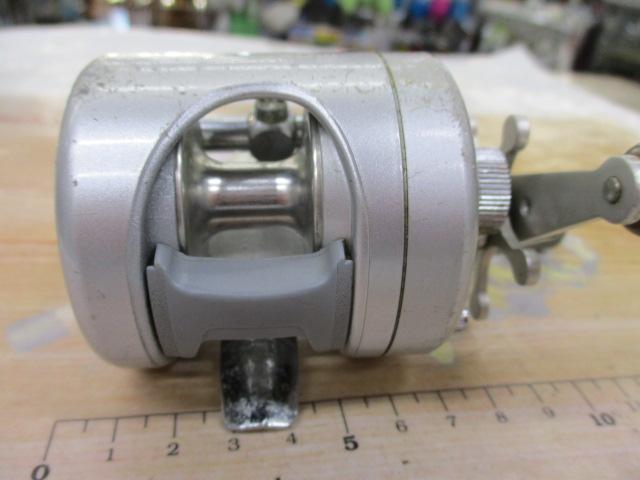 ﾌﾟﾛﾏｯｸｽ1600 ｼﾙﾊﾞｰ