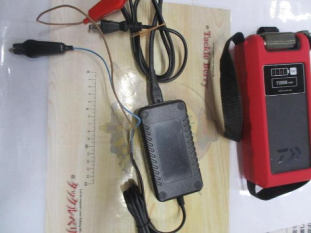 ﾊﾞｯﾃﾘｰﾁｬｰｼﾞｬｰ