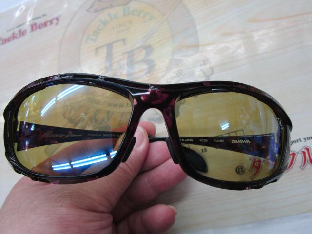 TLX003ｲｰｽﾞｸﾞﾘｰﾝ