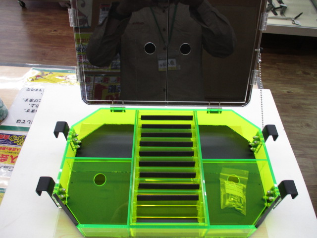 カスタムトレイ