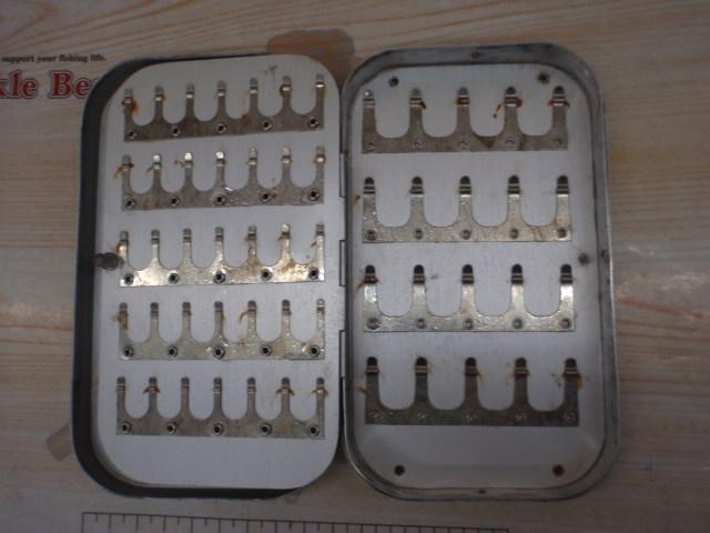 ﾘﾁｬｰﾄﾞﾎｲｯﾄﾚｰﾌﾗｲﾎﾞｯｸｽ