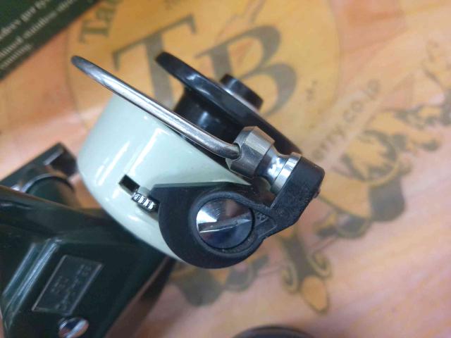 ｶｰﾃﾞｨﾅﾙ 33 ｸﾞﾘｰﾝ