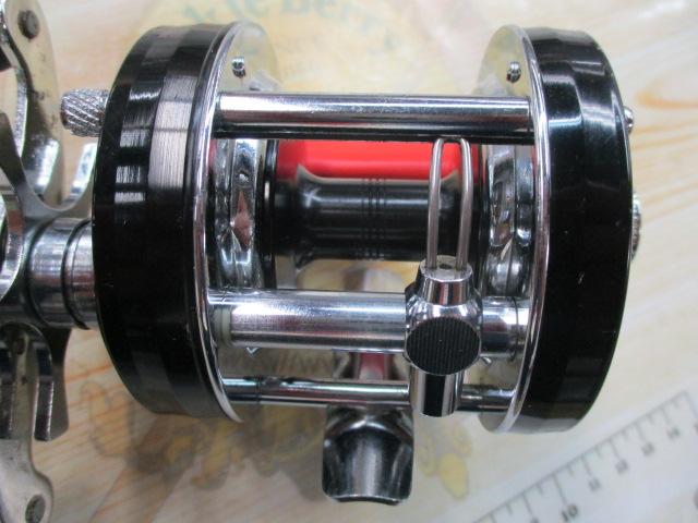 5600C クラシックレプリカ 赤ベロ