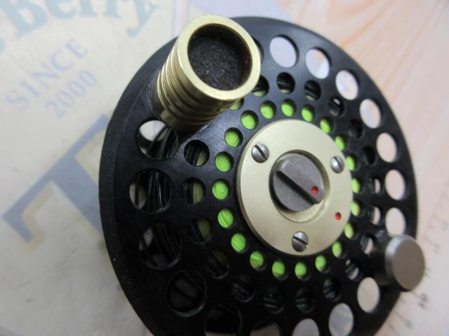 F2 ﾘｵｵﾙﾋﾞｺﾞ ﾌﾞﾗｯｸ/ｺﾞｰﾙﾄﾞ