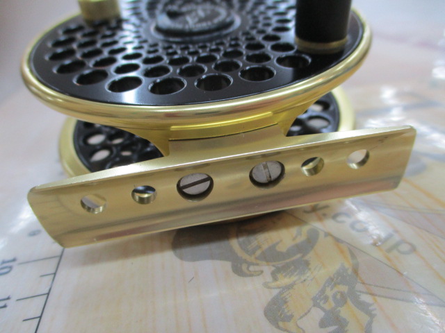 ﾏﾘｴｯﾄ ﾗｲﾄﾃｯｸ LT-3TR ﾌﾞﾗｯｸｺﾞｰﾙﾄﾞ