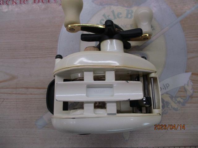 ｲｸｼｵｰﾈ IX-4F (ｶｵﾘ)