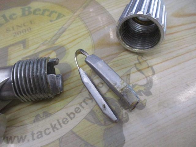 ｾﾐｵﾌｾｯﾄﾊﾝﾄﾞﾙ ｼﾙﾊﾞｰ/ｳｯﾄﾞ