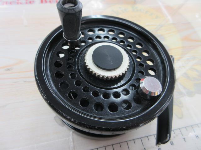 ﾋﾞﾘｰﾍﾟｲﾄ ﾄﾗｳﾄ