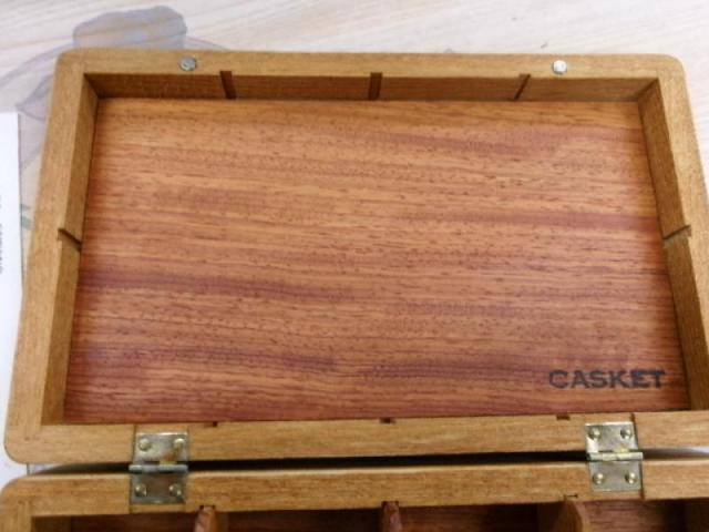 ｳｯﾄﾞﾙｱｰｹｰｽ