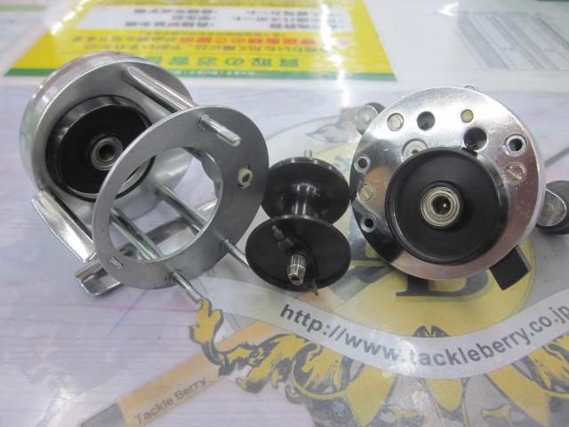 ｱﾝﾊﾞｻﾀﾞｰ2500Cｼﾙﾊﾞｰ