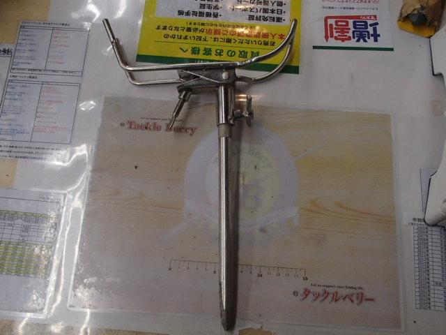 ｽﾀｰ開発 石鯛用竿受けSUS仕様ﾋﾟﾄﾝｾｯﾄ