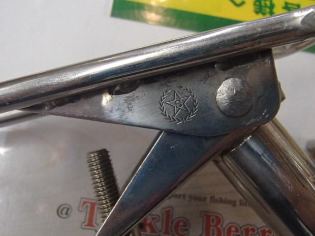 ｽﾀｰ開発 石鯛用竿受けSUS仕様ﾋﾟﾄﾝｾｯﾄ