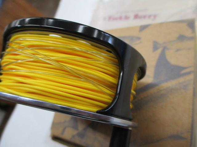 3200