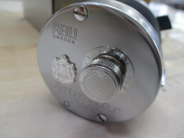 ｱﾝﾊﾞｻﾀﾞｰ2500Cｼﾙﾊﾞｰ