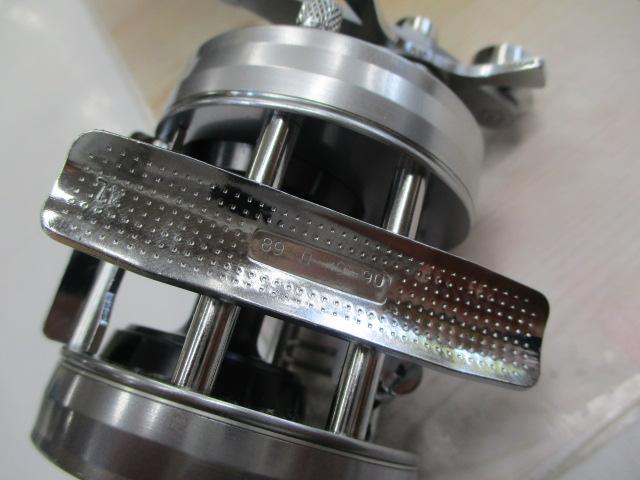 ｱﾝﾊﾞｻﾀﾞｰ2500Cｼﾙﾊﾞｰ