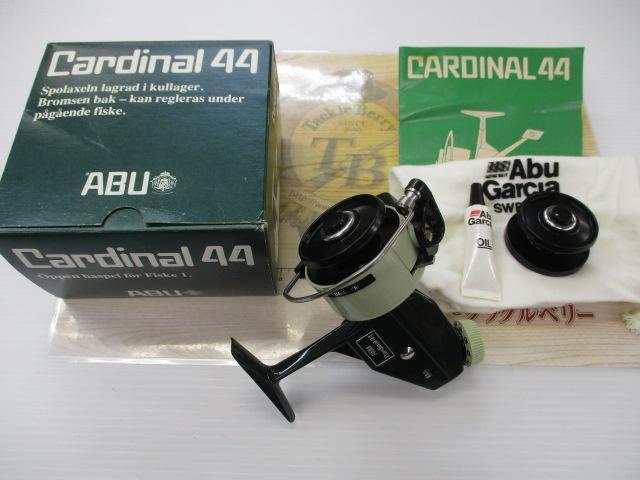 ｶｰﾃﾞｨﾅﾙ 44 ｸﾞﾘｰﾝ
