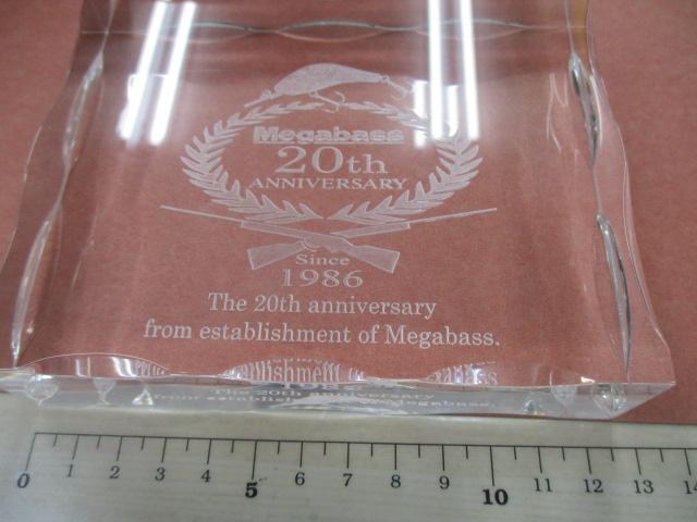 ﾒｶﾞﾊﾞｽ20thｱﾆﾊﾞｰｻﾘｰﾄﾛﾌｨｰ