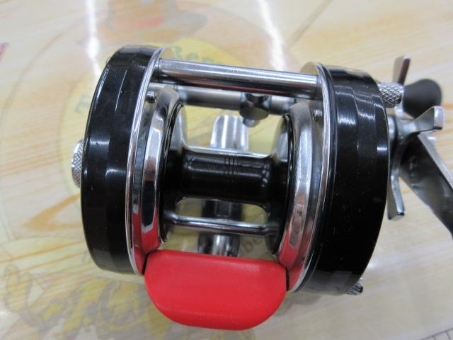 5600C ｸﾗｼｯｸﾚﾌﾟﾘｶ 赤ﾍﾞﾛ