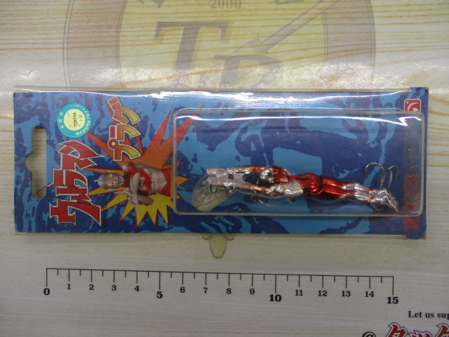 ｳﾙﾄﾗﾏﾝﾌﾟﾗｸﾞ　