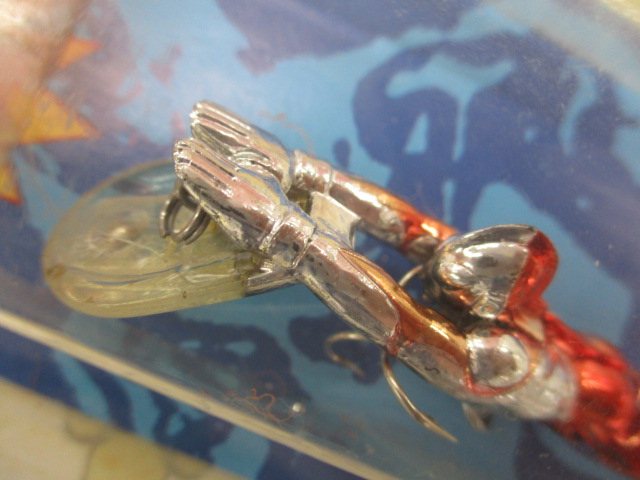 ｳﾙﾄﾗﾏﾝﾌﾟﾗｸﾞ　
