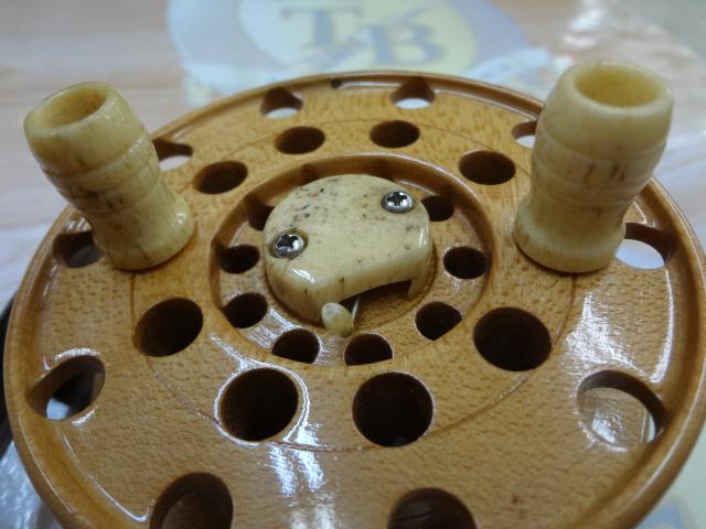 重利作 手作り木製リール86