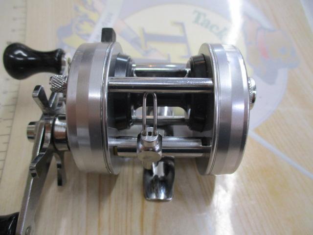 ｱﾝﾊﾞｻﾀﾞｰ2500Cｼﾙﾊﾞｰ