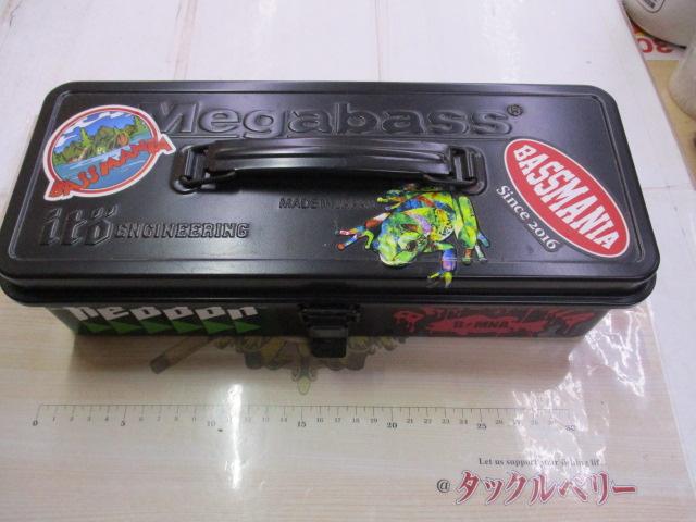 ﾒｶﾞﾊﾞｽ格納庫T-320