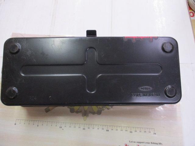 ﾒｶﾞﾊﾞｽ格納庫T-320