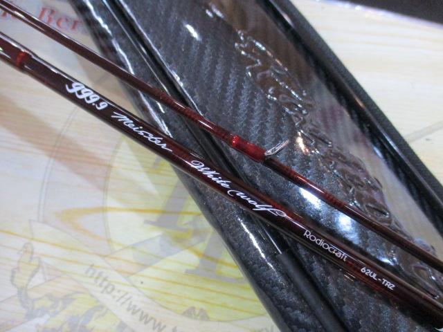 ﾌｫｰﾅｲﾝﾏｲｽﾀｰﾎﾜｲﾄｳﾙﾌ62UL-TRZ