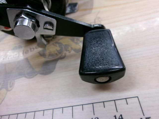ｱﾝﾊﾞｻﾀﾞｰ5600C赤ﾍﾞﾛ