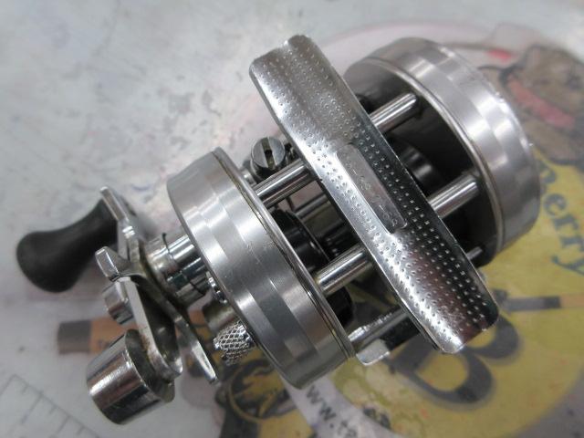 ｱﾝﾊﾞｻﾀﾞｰ2500Cｼﾙﾊﾞｰ