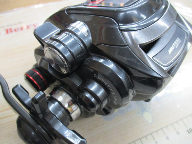 【ｾｯﾄ商品】 ｼﾏﾉ17ﾌﾟﾚｲｽﾞ 1000 +ｵﾏｹ