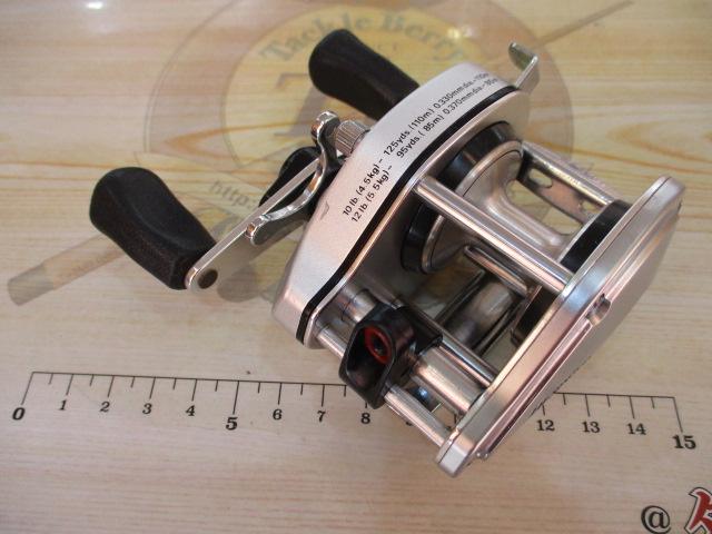 ﾌｧﾝﾄﾑ ST-10