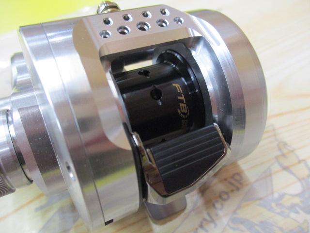 26ｶﾙｶｯﾀｺﾝｸｴｽﾄBFS LTD XG L