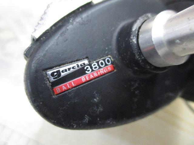 3800
