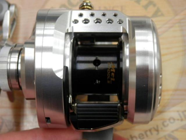 26ｶﾙｶｯﾀｺﾝｸｴｽﾄBFS LTD XG L