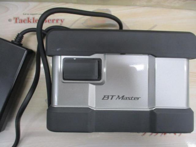 22BTﾏｽﾀｰ11AH充電器