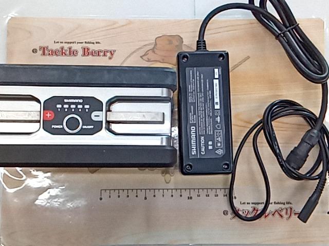 22BTﾏｽﾀｰ11AH充電器