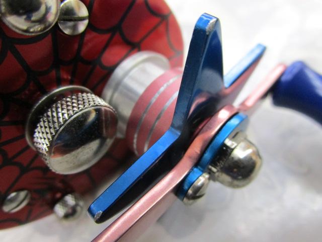 ﾄｲﾏｼｰﾝｽｰﾊﾟｰﾚｲﾃｨﾌﾞ 右 ﾚｯﾄﾞﾌﾞﾙｰ