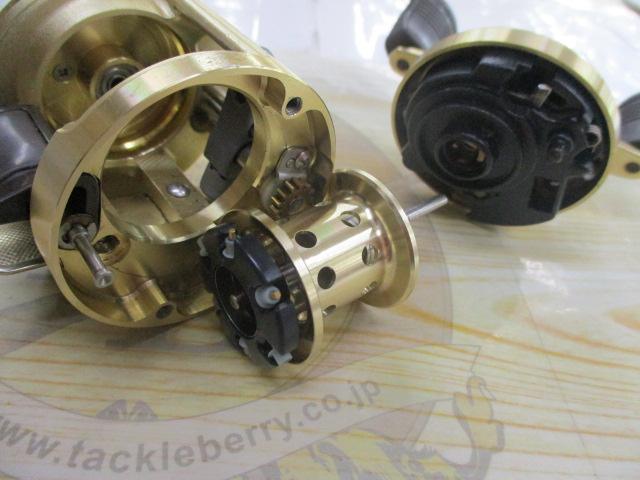 SHIMANO - 【中古/美品】 シマノ カルカッタ 50XT   /P283M Yahoo!オークション -「シマノカルカッタ50xt」の落札相場・落札価格