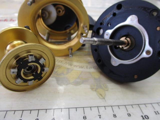 5601C4 HyperWinch ﾌﾞﾗｯｸ/ｺﾞｰﾙﾄﾞ