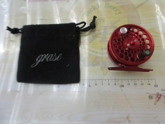 ｸﾞﾚｰｽ ﾀﾞｰｸﾚｯﾄﾞ