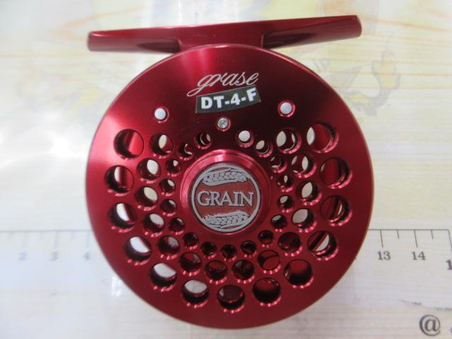 ｸﾞﾚｰｽ ﾀﾞｰｸﾚｯﾄﾞ